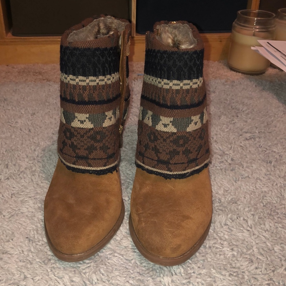 Jessica Simpson booties